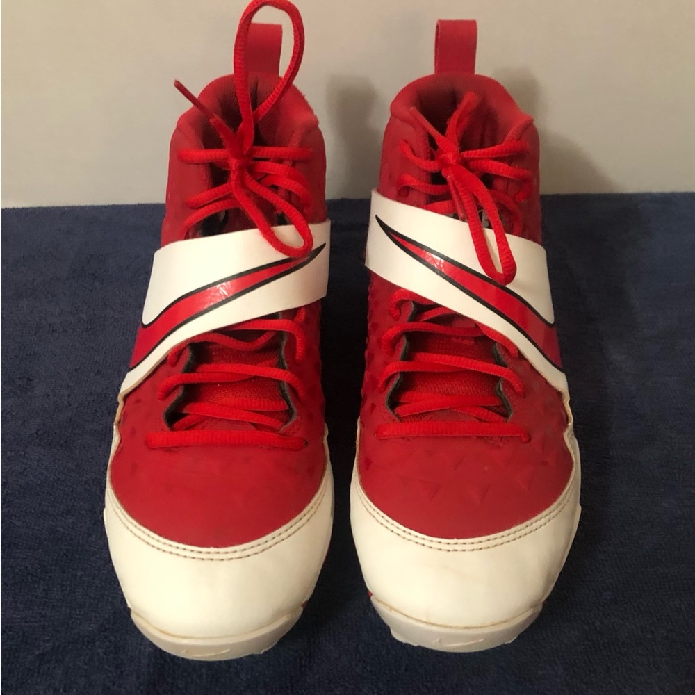 Nike Red and White Athletic Baseball Cleats